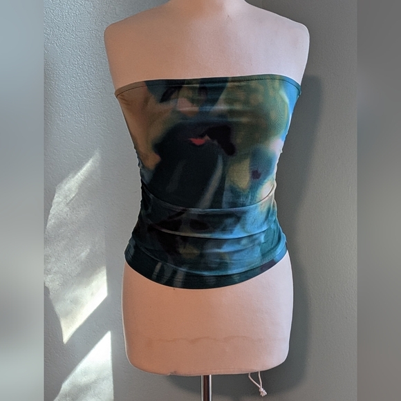 Amazon Tops - Amazon Multicolor Strapless Crop Top